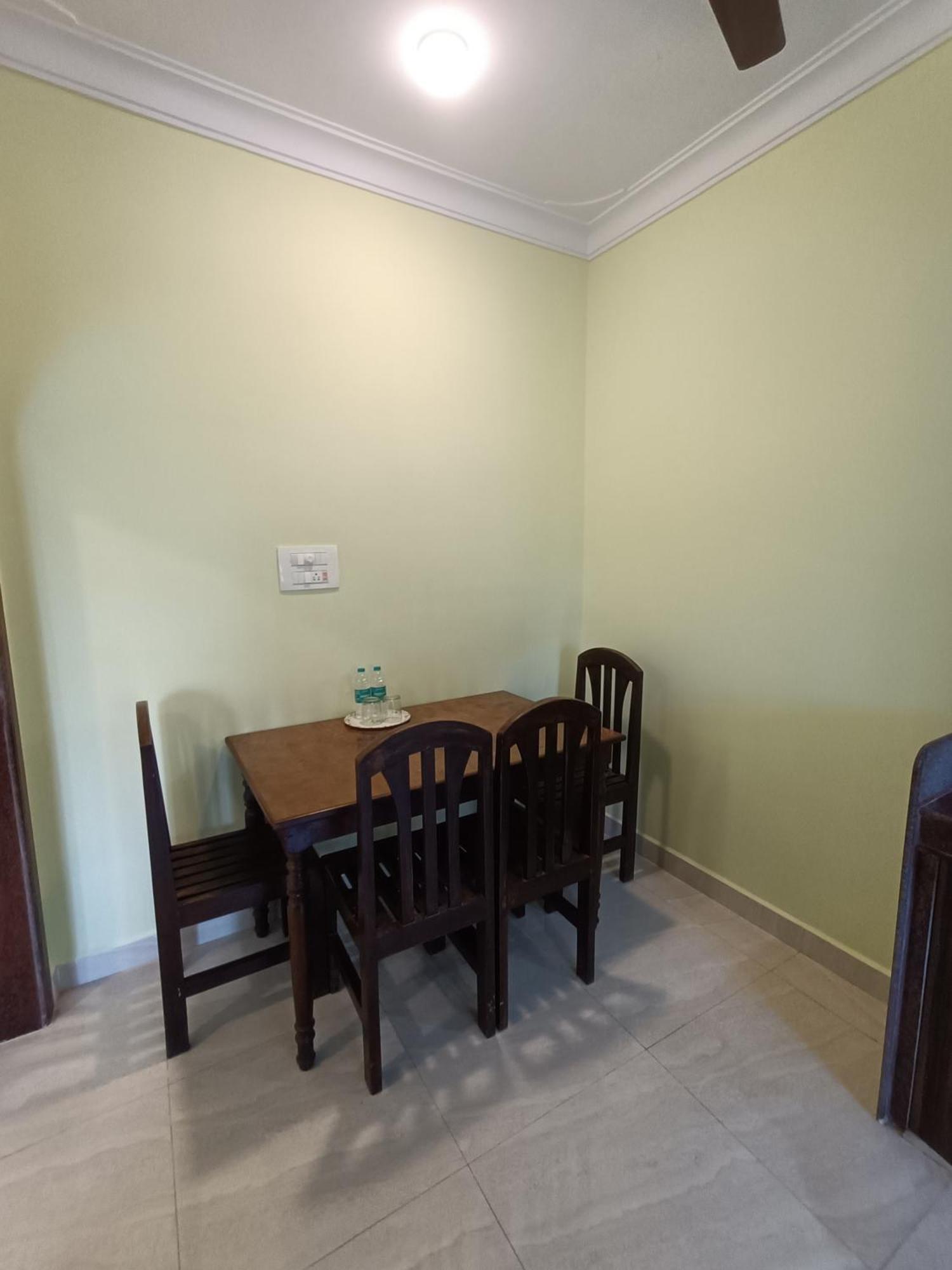 Pappa'S Guest House Арамбол Екстериор снимка